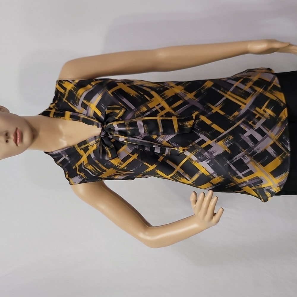 KASPER Sleeveless Tie Neck Top
